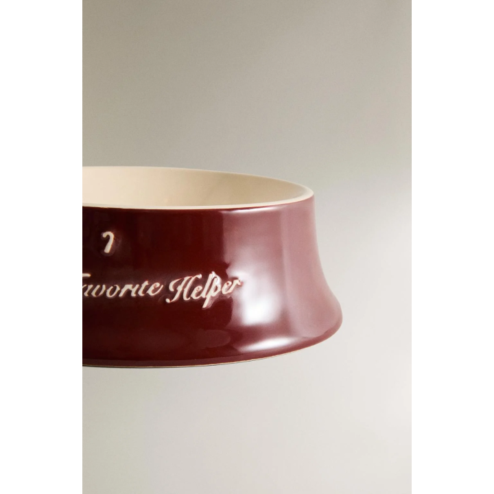 Кровать для домашних животных в клетчатом стиле