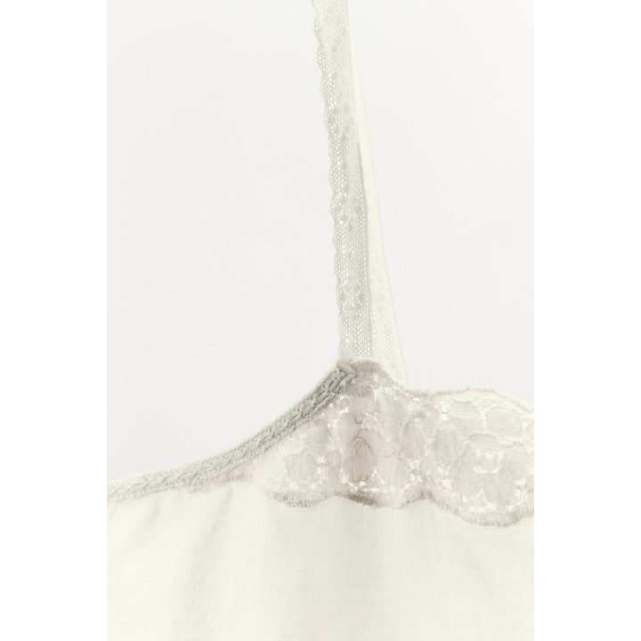 ТОП НА БРЕТЕЛЯХ С ВЫШИВКОЙ И БУСИНАМИ