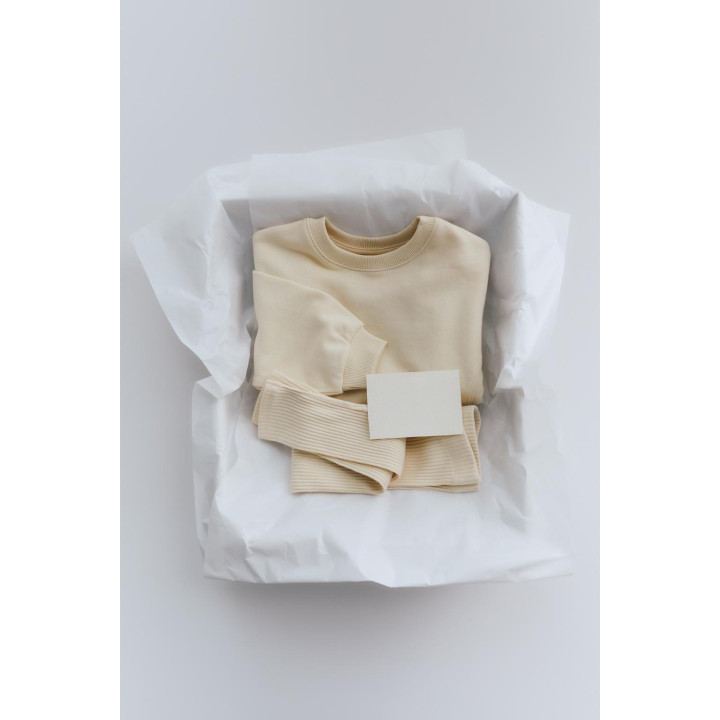 СПОРТИВНЫЙ КОСТЮМ С ТОЛСТОВКОЙ С БАНТОМ И ЛЕГИНСАМИ В РУБЧИК