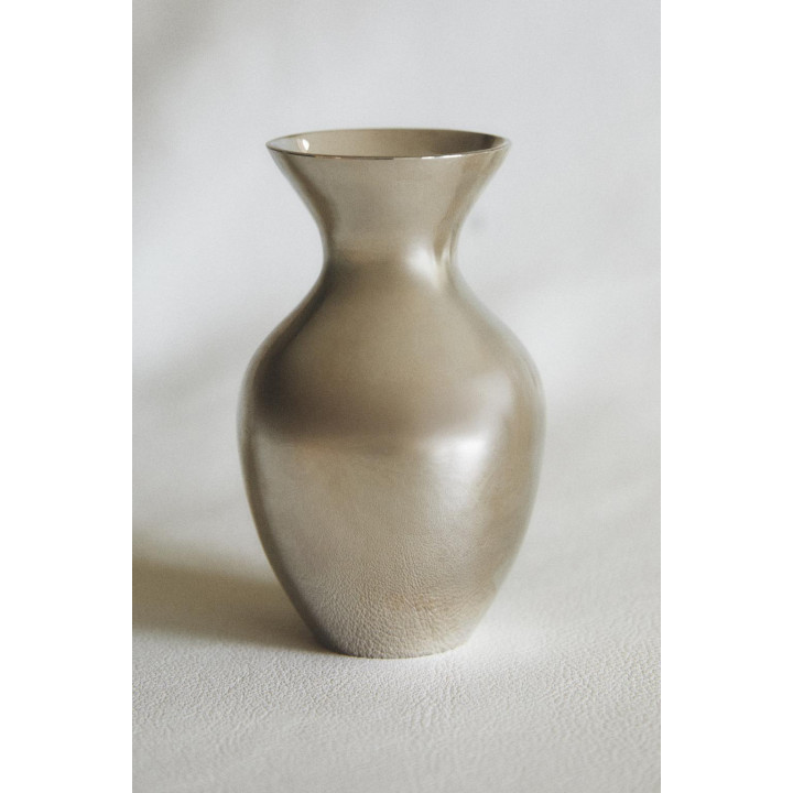 Маленькая латунная ваза