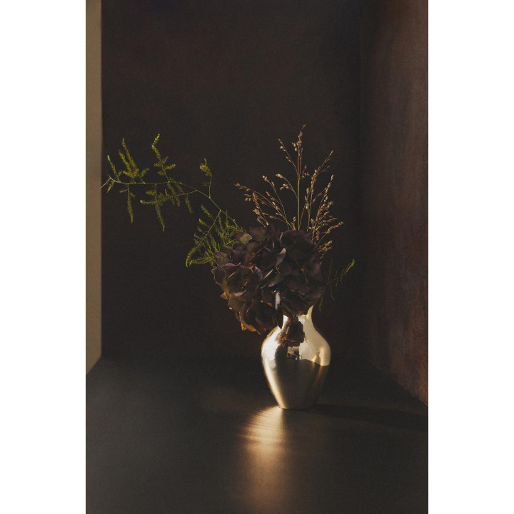 Маленькая латунная ваза