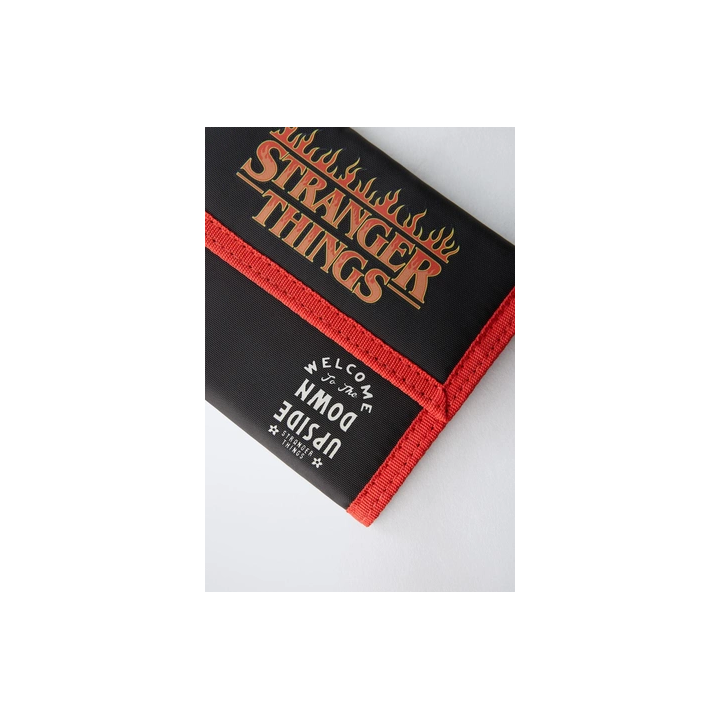 КОШЕЛЕК STRANGER THINGS © NETFLIX