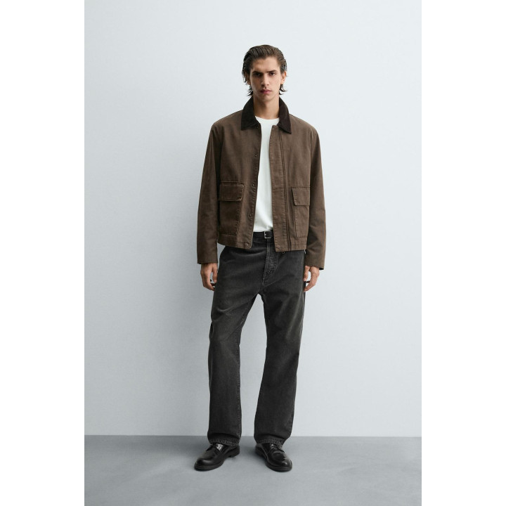 КУРТКА С ЭФФЕКТОМ ВОЩЕНИЯ И КОНТРАСТНОЙ ОТДЕЛКОЙ