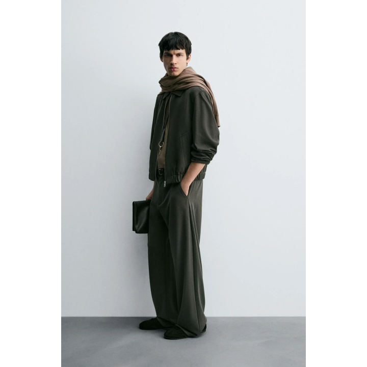 БРЮКИ RELAXED FIT ИЗ СТРУЯЩЕЙСЯ ТКАНИ