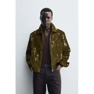 ЖАККАРДОВАЯ КУРТКА С РЕЛЬЕФНЫМ УЗОРОМ