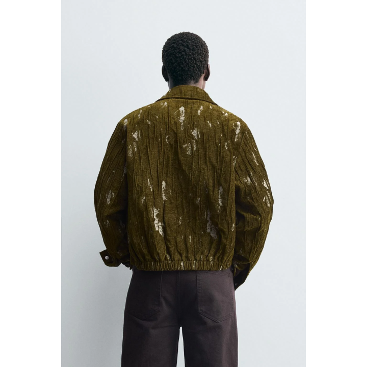 ЖАККАРДОВАЯ КУРТКА С РЕЛЬЕФНЫМ УЗОРОМ