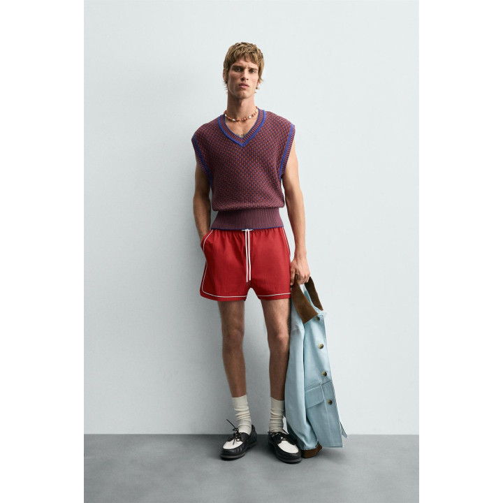 ШОРТЫ С ЯРКИМ КОНТРАСТОМ