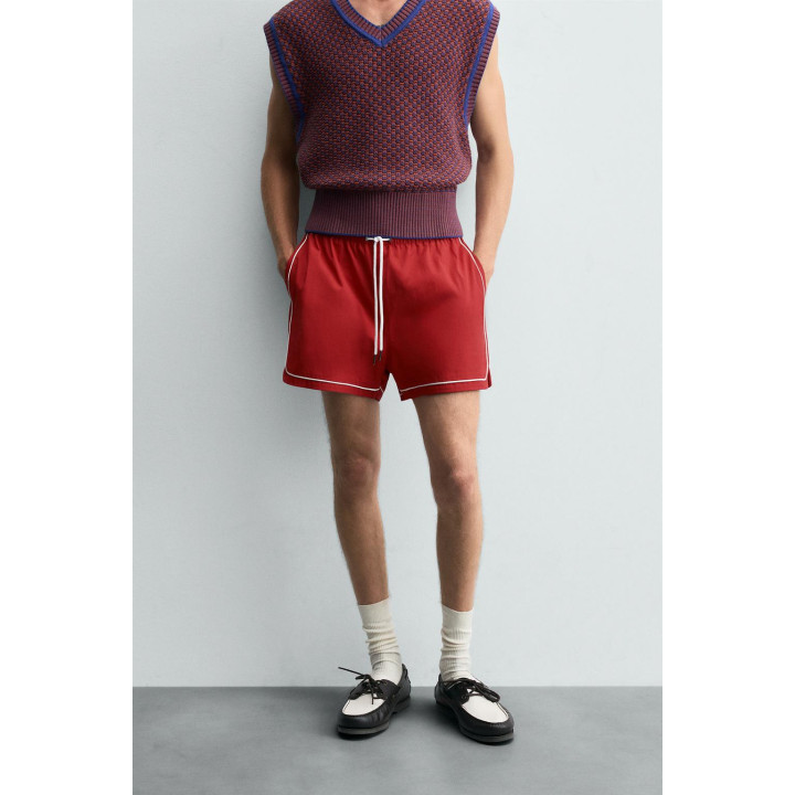 ШОРТЫ С ЯРКИМ КОНТРАСТОМ