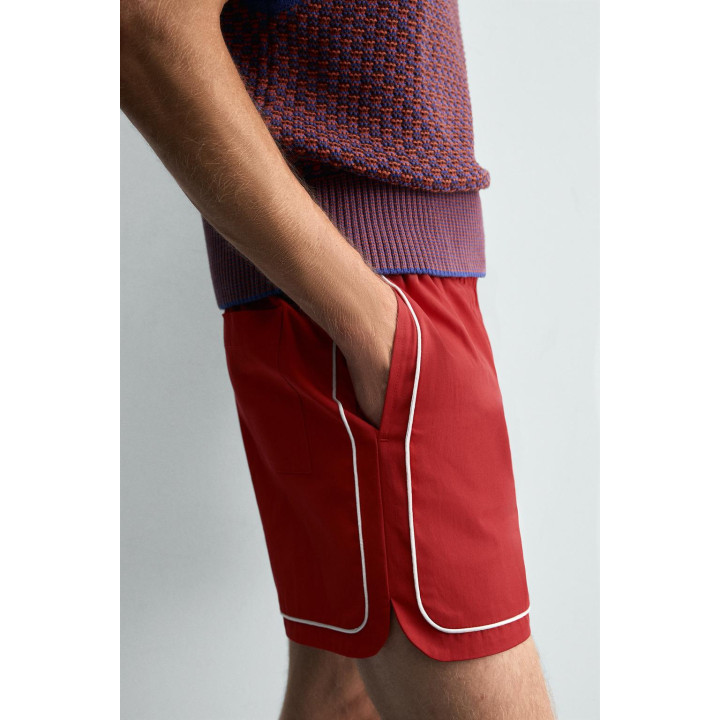 ШОРТЫ С ЯРКИМ КОНТРАСТОМ