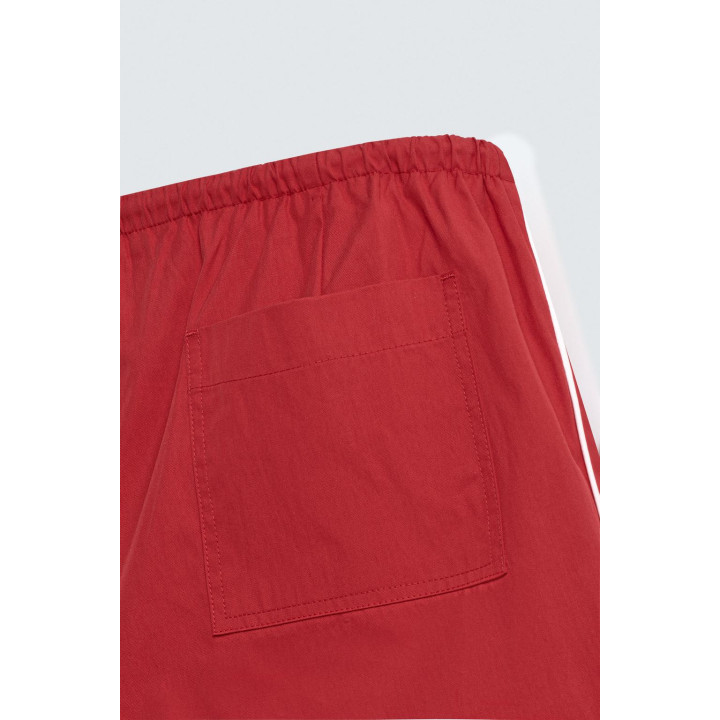 ШОРТЫ С ЯРКИМ КОНТРАСТОМ