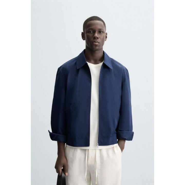 КУРТКА-БОМБЕР КЛАССИЧЕСКОГО КРОЯ