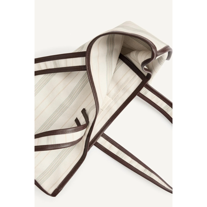 Полосатая сумка для пляжа