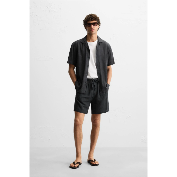 БЕРМУДЫ С ГЕОМЕТРИЧЕСКИМ ЖАККАРДОМ