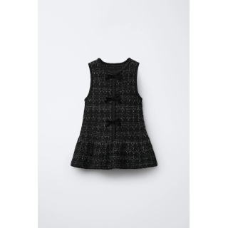 ТРИКОТАЖНОЕ ПЛАТЬЕ С БЛЕСТКАМИ И БАРХАТНЫМИ БАНТАМИ