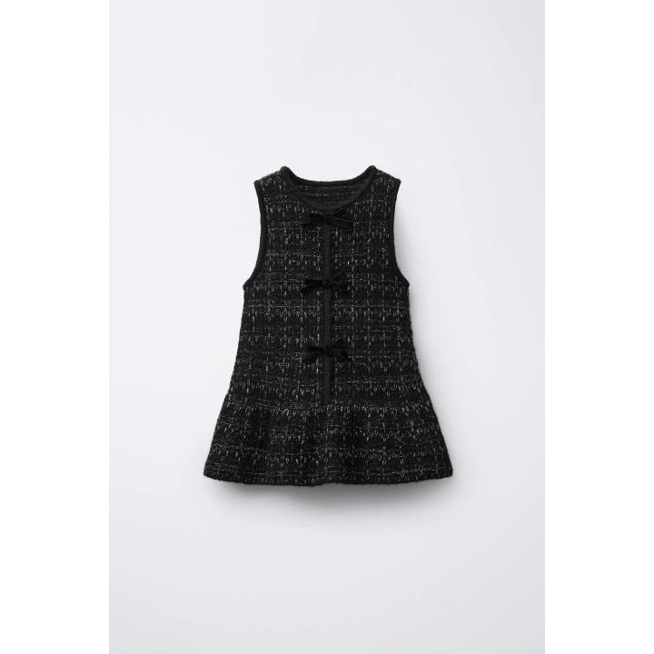 ТРИКОТАЖНОЕ ПЛАТЬЕ С БЛЕСТКАМИ И БАРХАТНЫМИ БАНТАМИ