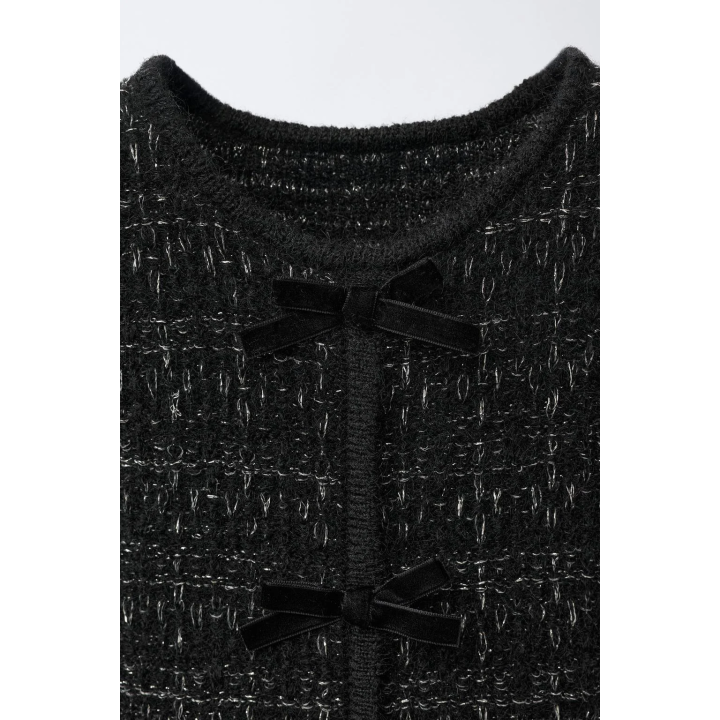 ТРИКОТАЖНОЕ ПЛАТЬЕ С БЛЕСТКАМИ И БАРХАТНЫМИ БАНТАМИ