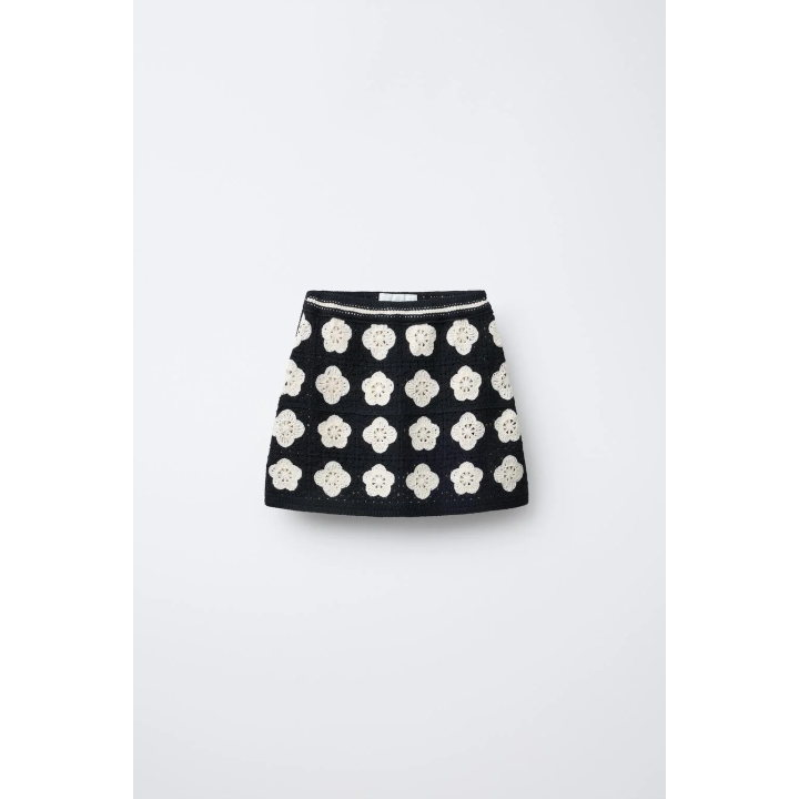 ТРИКОТАЖНАЯ ЮБКА С ЦВЕТОЧНЫМ ПРИНТОМ