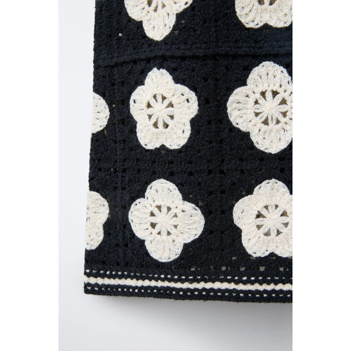 ТРИКОТАЖНЫЙ ТОП С ЦВЕТОЧНЫМ ПРИНТОМ