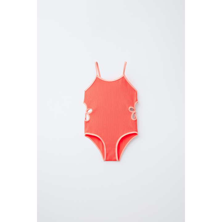 Купальник с вырезами по фигуре для детей 6-14 лет