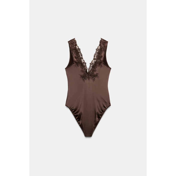 Боди из атласа zw collection с кружевными отделками