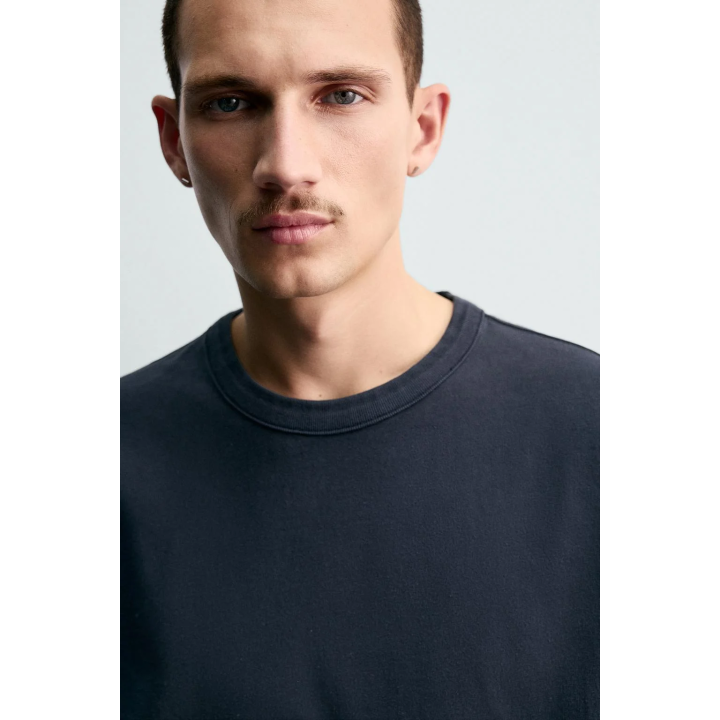 ФУТБОЛКА СВОБОДНОГО КРОЯ С ОТДЕЛКОЙ В РУБЧИК