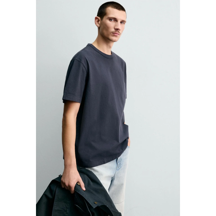 ФУТБОЛКА СВОБОДНОГО КРОЯ С ОТДЕЛКОЙ В РУБЧИК