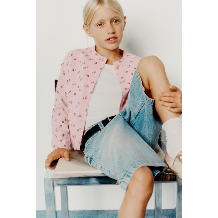 ВЯЗАНЫЙ КАРДИГАН С ЦВЕТАМИ