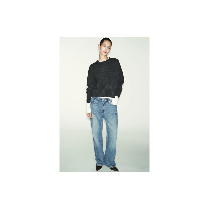 СВИТЕР ИЗ МЯГКОГО ТРИКОТАЖА