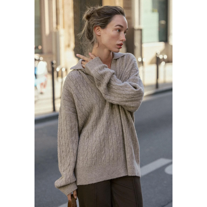 СВИТЕР С УЗОРОМ «КОСЫ»