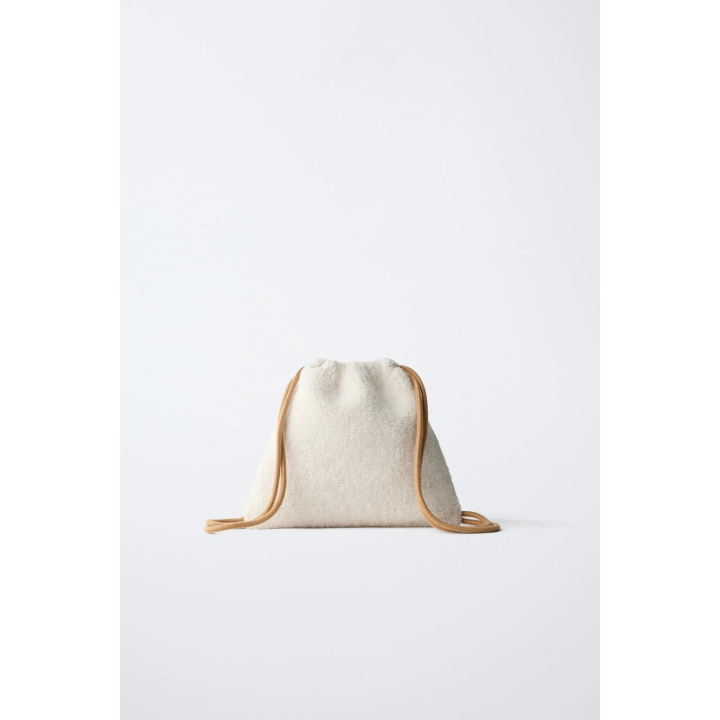 СУМКА ИЗ ИСКУССТВЕННОЙ ОВЧИНЫ С ВЫШИВКОЙ