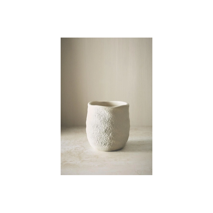 TEXTURED CERAMIC TOOTHBRUSH HOLDER