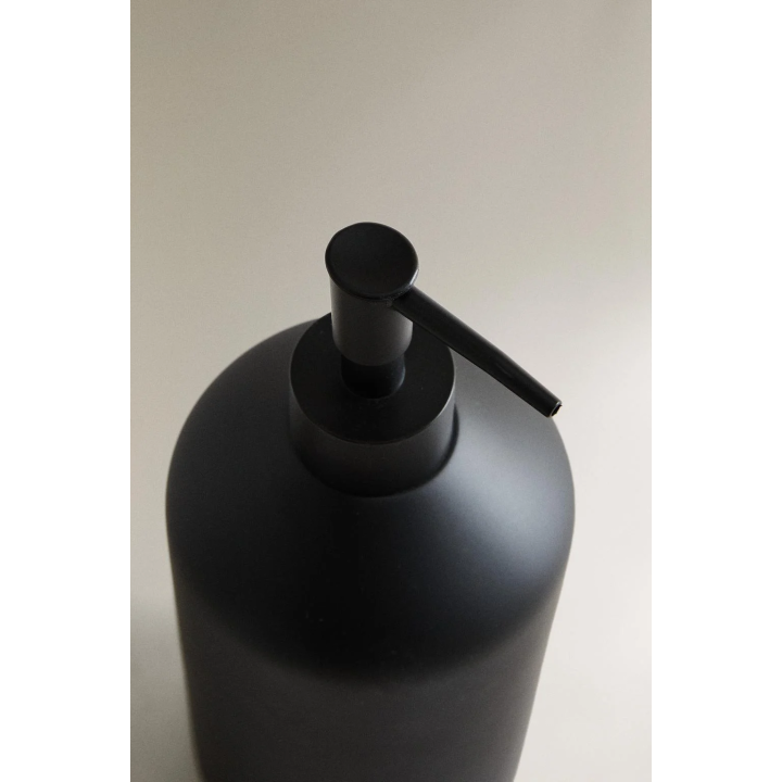 BLACK RESIN SOAP DISPENSER