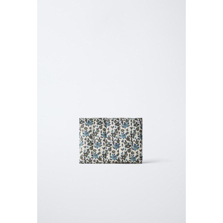 Пеленальный матрасик с цветочным принтом