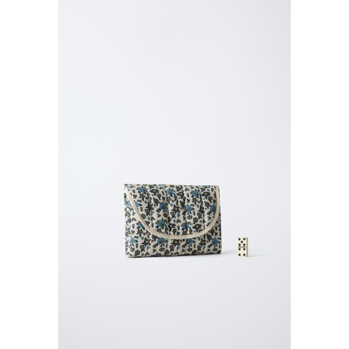 Пеленальный матрасик с цветочным принтом