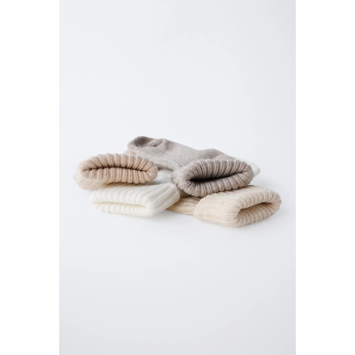 Набор из четырех цветных носков