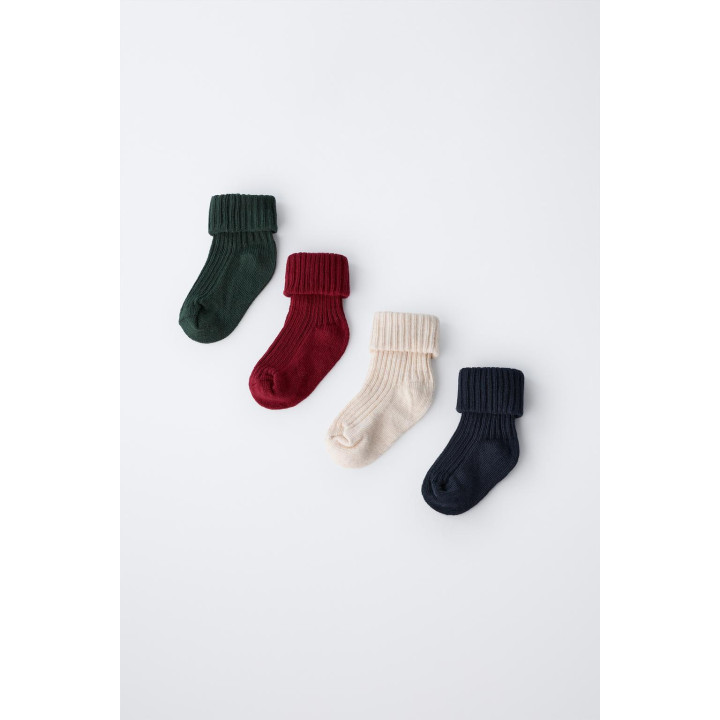 НАБОР ИЗ 4 ЦВЕТНЫХ НОСКОВ В КОРОБКЕ