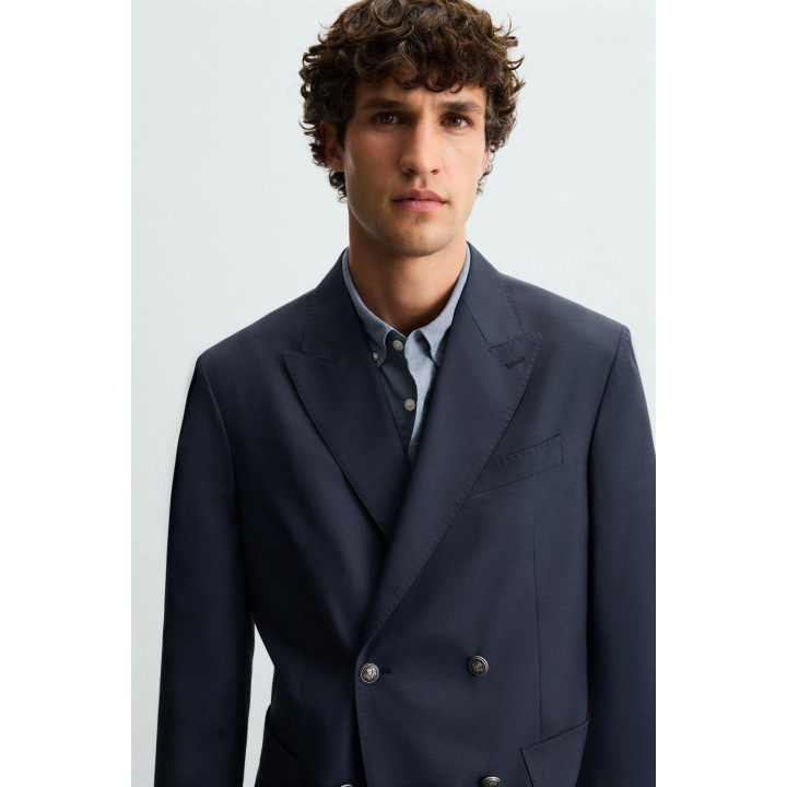 ДВУБОРТНЫЙ БЛЕЙЗЕР С ШЕРСТЬЮ