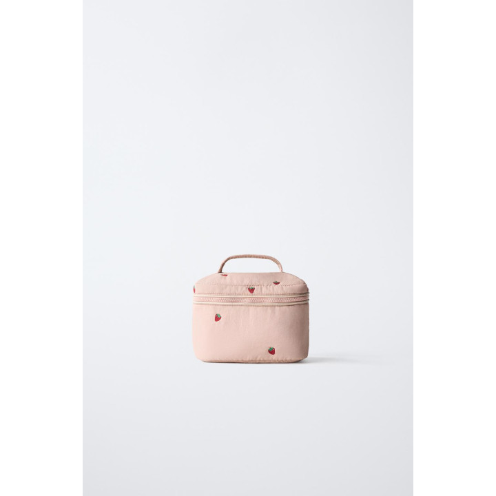 НЕСЕССЕР С КЛУБНИЧКАМИ