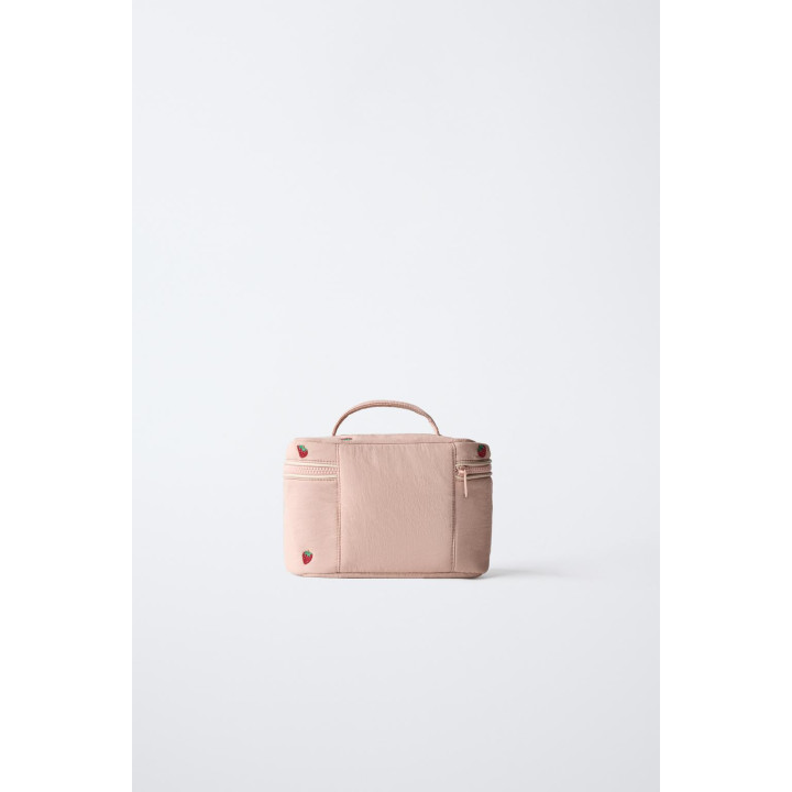 НЕСЕССЕР С КЛУБНИЧКАМИ