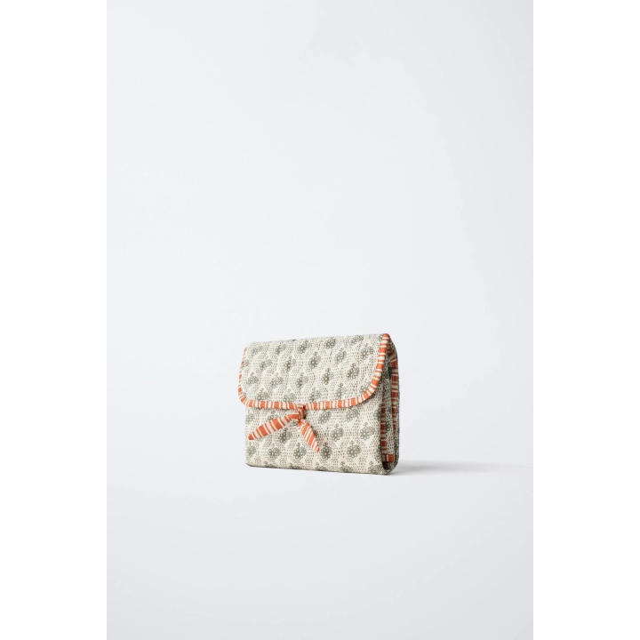 Цветочный пеленальный мат zara