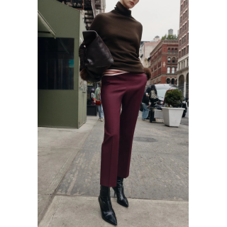 БРЮКИ ПРИТАЛЕННОГО КРОЯ