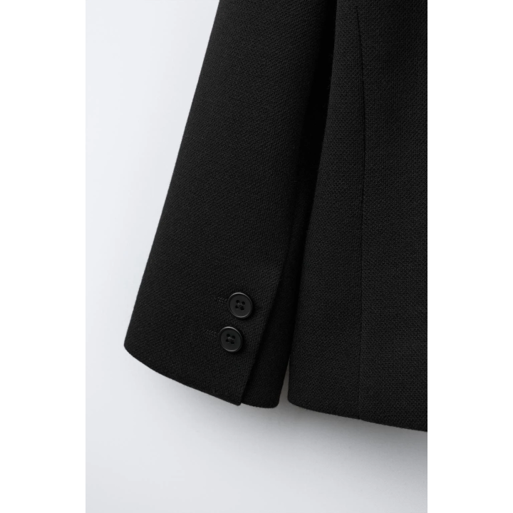 КОСТЮМНЫЙ БЛЕЙЗЕР КОМФОРТНОЙ ПОСАДКИ