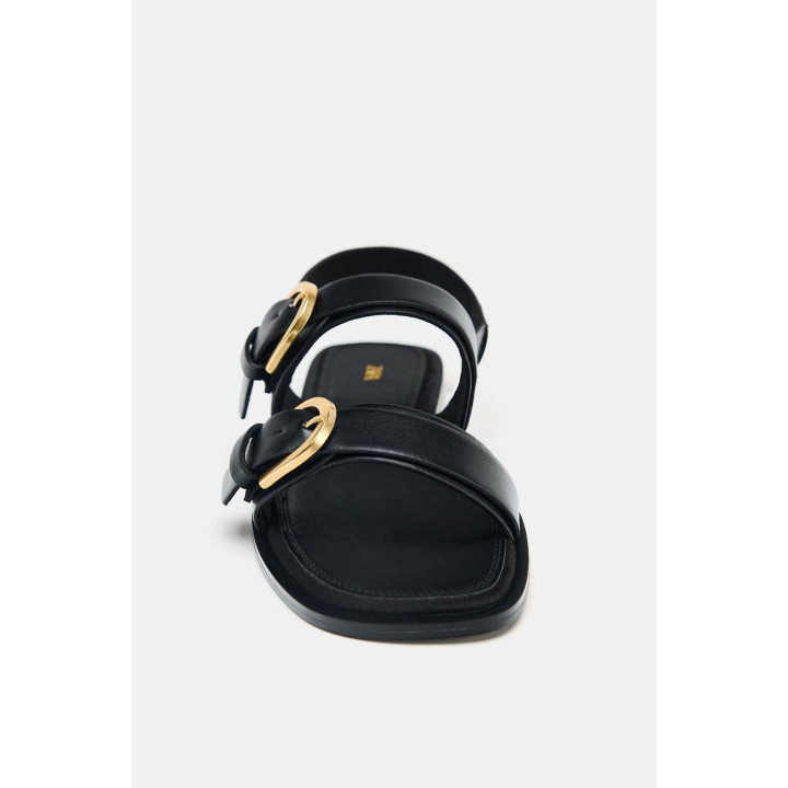 САНДАЛИИ С ДВОЙНОЙ ПРЯЖКОЙ