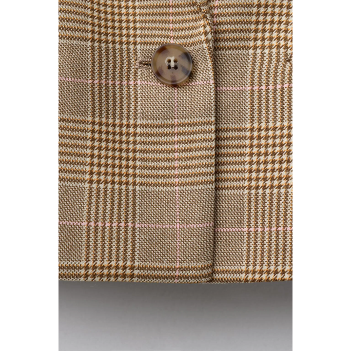 УКОРОЧЕННЫЙ БЛЕЙЗЕР В КЛЕТКУ