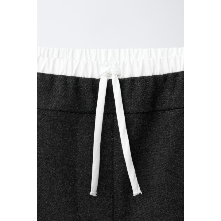 БРЮКИ С ДВОЙНЫМ КОНТРАСТНЫМ ПОЯСОМ