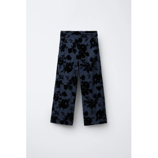 БРЮКИ ПРЯМОГО КРОЯ С РЕЛЬЕФНЫМ ЦВЕТОЧНЫМ ПРИНТОМ