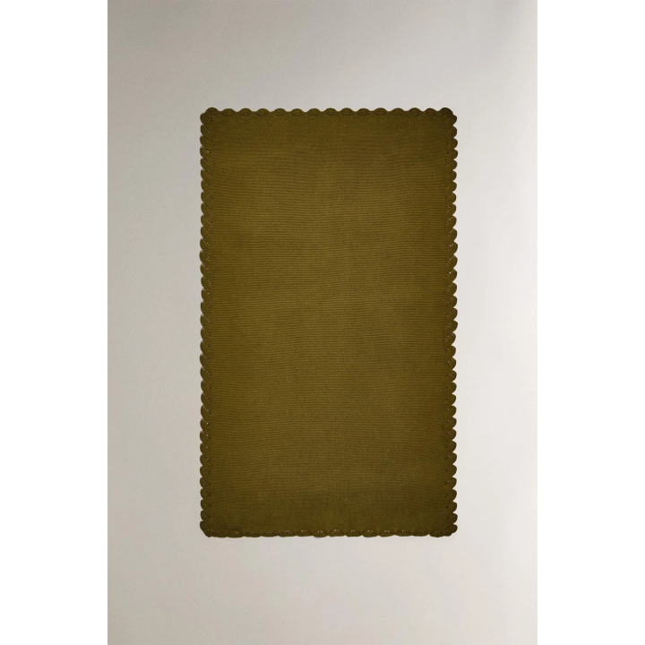 BABY BLANKET WITH CROCHET BORDER