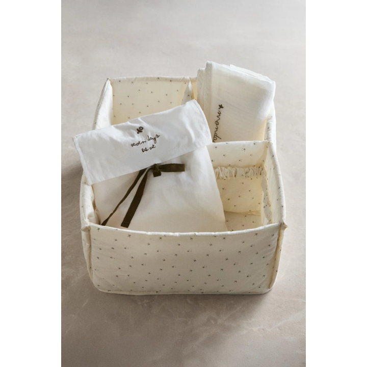 FLORAL BABY CLOTHES ORGANISER