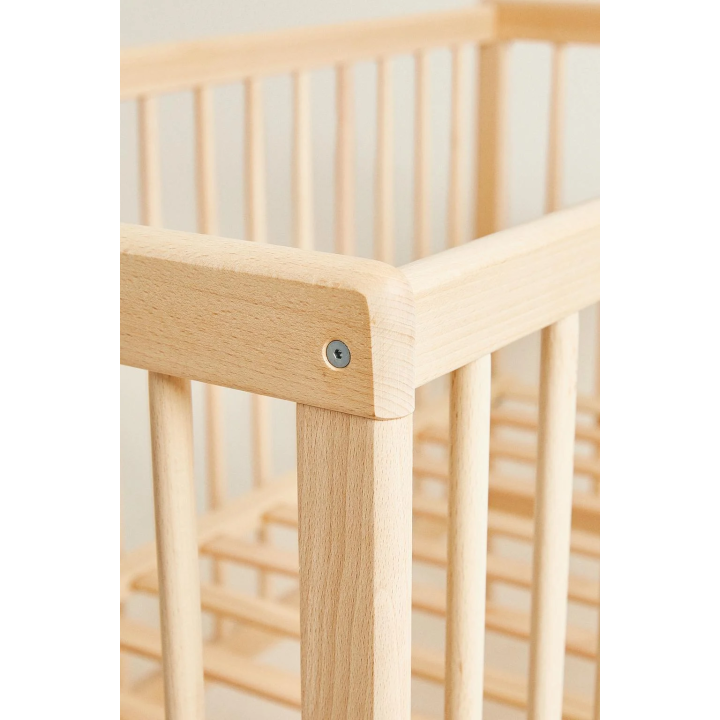 CLASSIC WOODEN COT