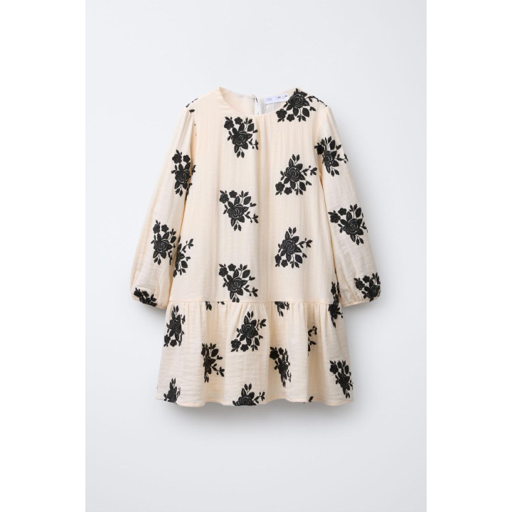 ПЛАТЬЕ С ВЫШИТЫМИ ЦВЕТАМИ